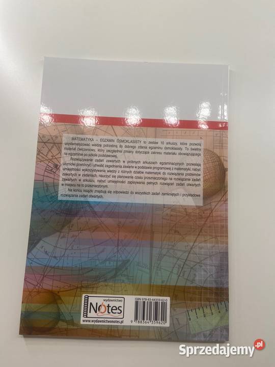 Książka z arkuszami do egzaminu ósmoklasisty