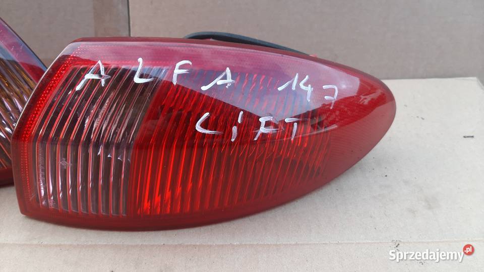 lampa tył tylna alfa 147 lift prawa 46556347 Dębno