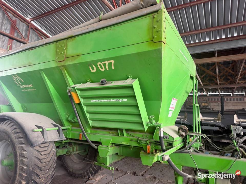 Rozrzutnik do wapna nawozu Gustrower DO77 Nowa Ruda