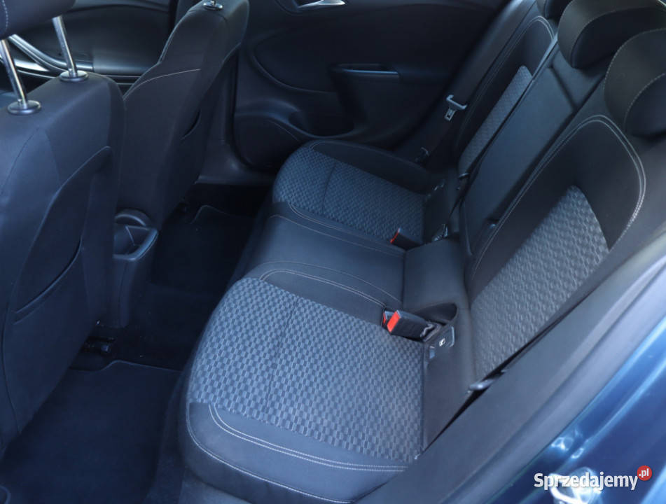 Opel Astra 14 T Piaseczno