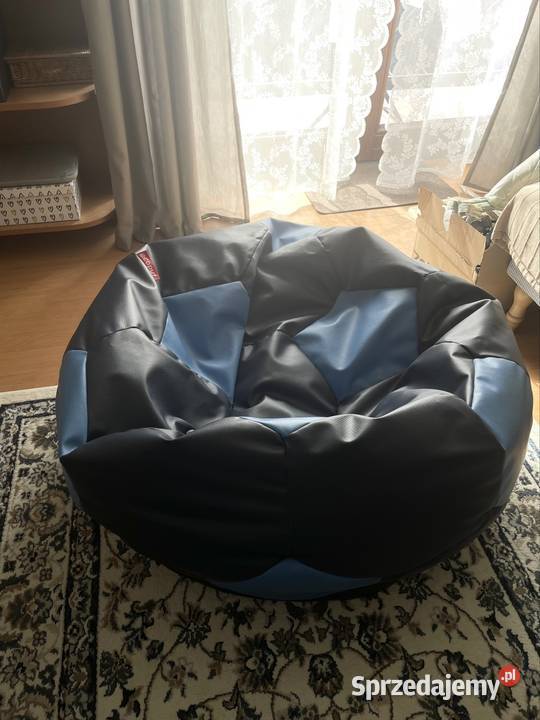 Pufa w krztałcie piłki
