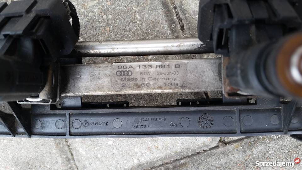 Audi 18T kompletna listwa wtryskowa 06A906031BA