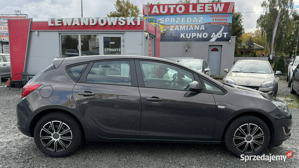Opel Astra Benzyna Moc 140 Zarejestrowany Elbląg