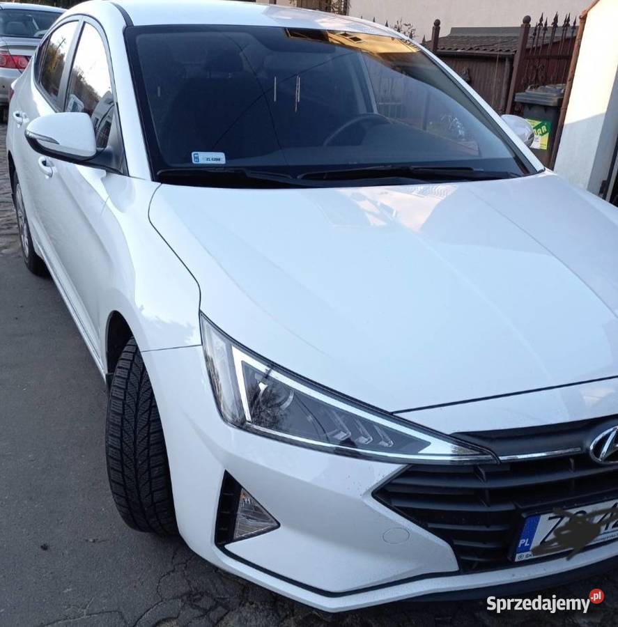 Hyundai Elantra 2019 87 000 benzyna