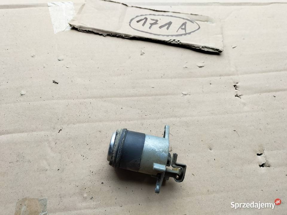 Audi 80 B4 4A5827539 Zamek klapy tylnej sprzedam