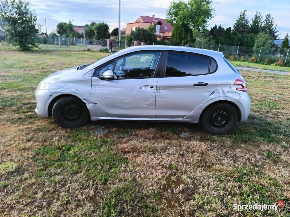 Peugeot 208 2013 14hdi 175 przebiegu 208 Iłowa