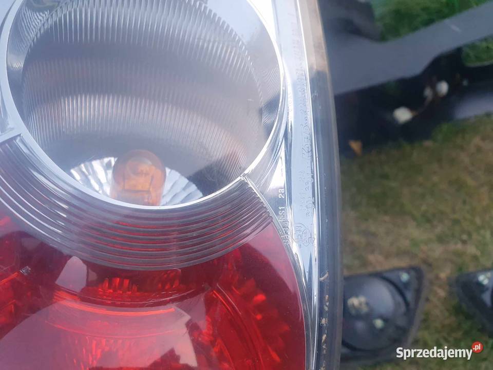 Lampa tylna prawa lewa w klapę błotnik Mazda 6 Kraków