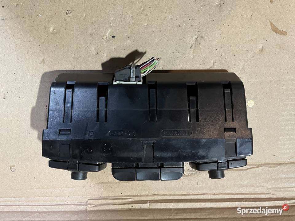Panel sterowania nawiewem A2208300985 mercedes s Rok produkcji 2004