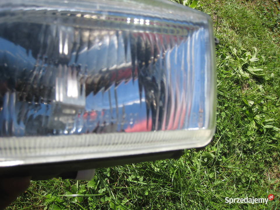 Lampa przeciwmgielna prawa halogen Renault Clio osobowe małopolskie Kraków