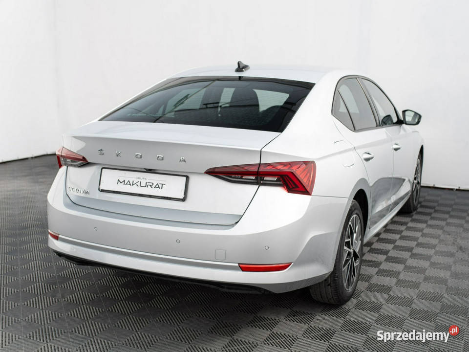 koda Octavia 15 TSI Ambition Czpark Podgrzf lakier metallic