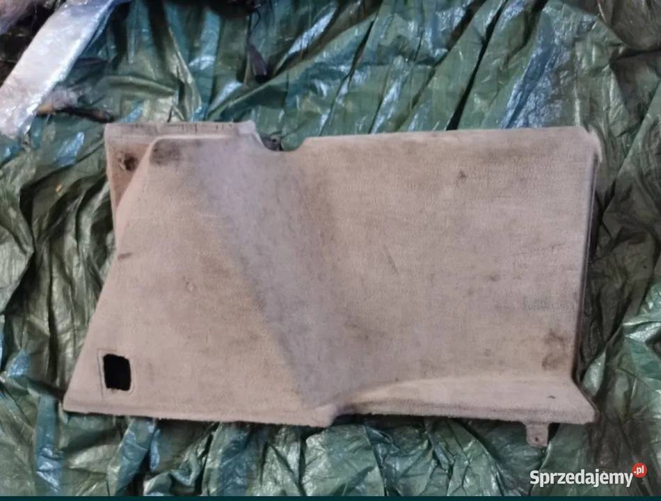 Boczek tapicerka bagażnika BMW E34 kombi prawy Żory