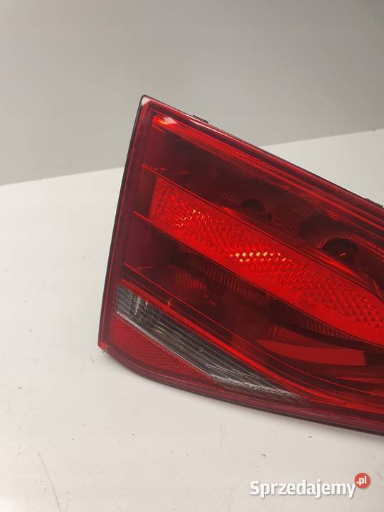 LAMPA LEWY TYŁ W KLAPE AUDI A4 B8 SEDAN Przystajń