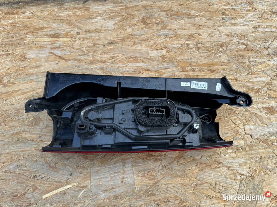 Lampa tył lewa LH peugeot partner Berlingo 3 III