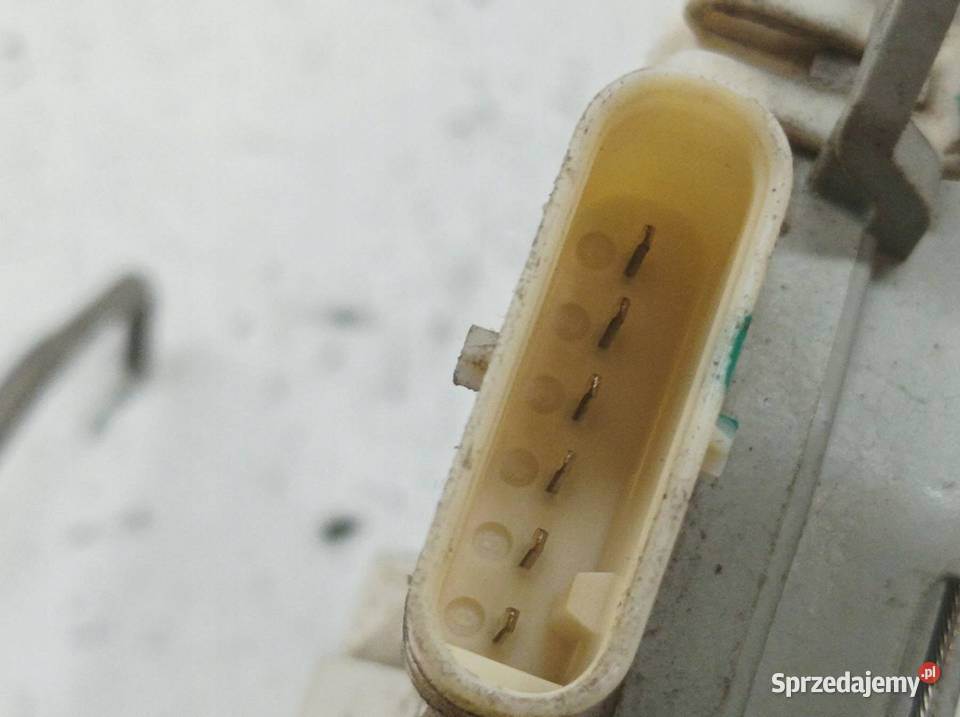 ZAMEK DRZWI TYŁ PRAWY 4F0839016J Audi A6 III