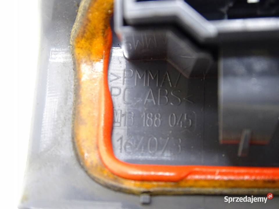 TRZECIE ŚWIATŁO STOP STOPU 13188045 OPEL CORSA E osobowe
