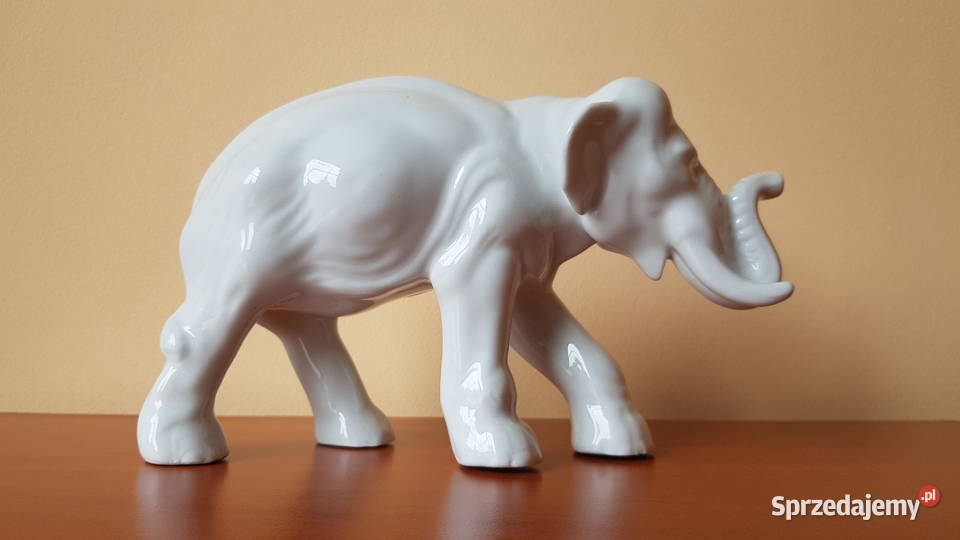 Sygnowana porcelanowa figurka Słonia Słoń Porcelana i szkło