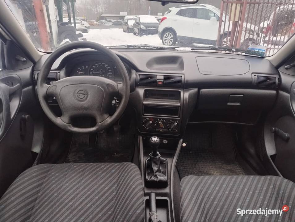 Opel astra clasic 14 benzyna wrak race 2002 17 Rok produkcji 2002