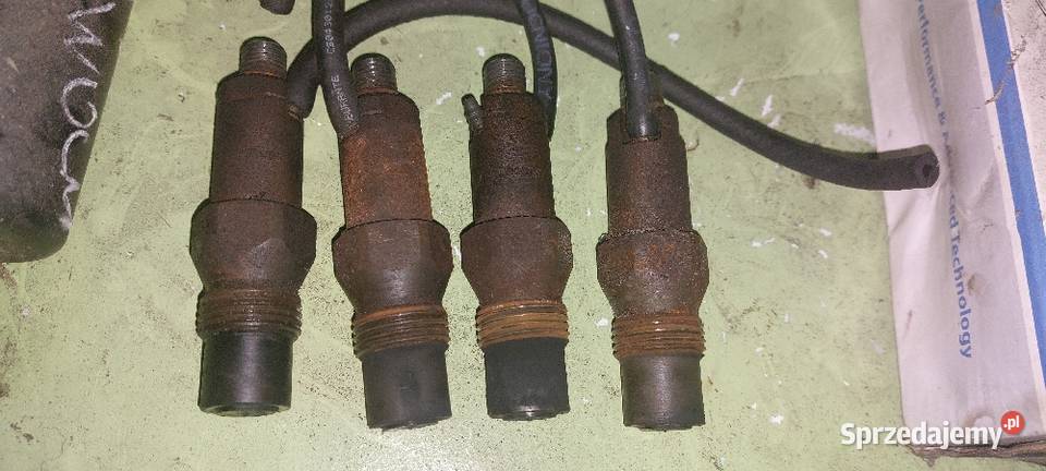 Komplet Wtryskiwacz ford 18 td OE lcr6705601e Części samochodowe Starachowice