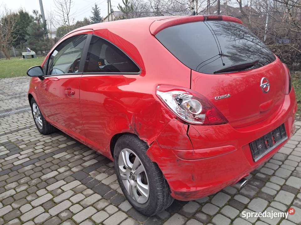Opel Corsa 14 16V 2011 uszkodzony Zawiercie