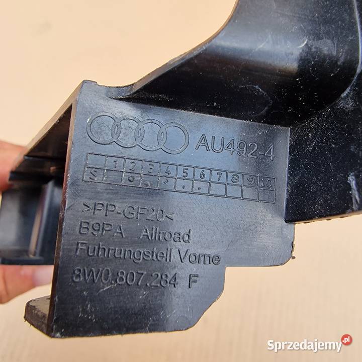 AUDI A4 8W0 ŚLIZG ZDERZAKA PRAWY PRZÓD 8W0807284 Trzciel sprzedam