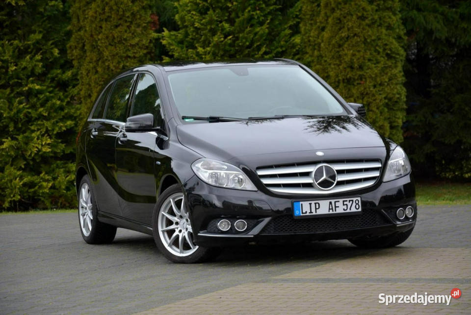 Mercedes B 180 Avantgarde Navi Skóry Kamera wielofunkcyjna kierownica Ostrów Mazowiecka