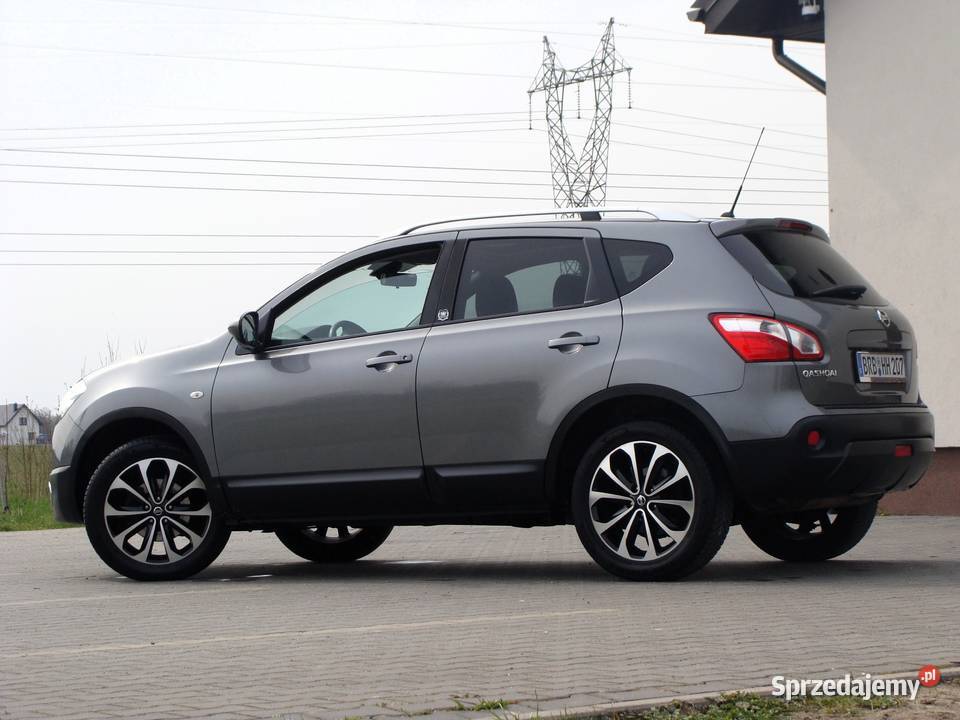 Nissan Qashqai 16 117 benzyna sprowadzony Kamery