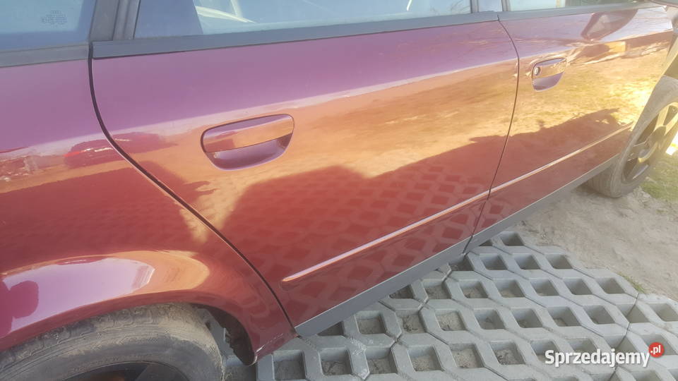Audi A4 B6 Drzwi prawe tylnie prawy tył szyba sprzedam