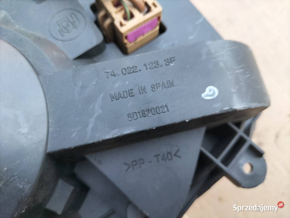 PASSAT B5 FL 740221233F 8D1820021 DMUCHAWA osobowe Kamień-Kolonia