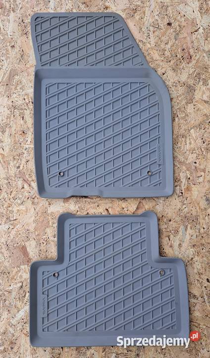 Dywaniki gumowe Volvo S40 V50 20042012 39807168 osobowe Mielęcin