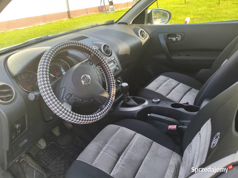 Nissan Qashqai2 20 benzyna 2010 7 miejsc 124 1997cm3 Tychy