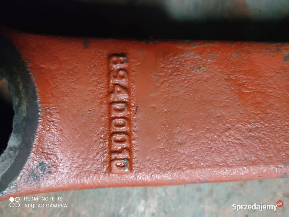 Wał i ramiona podnośnika ursus c 385 Bobrowa sprzedam