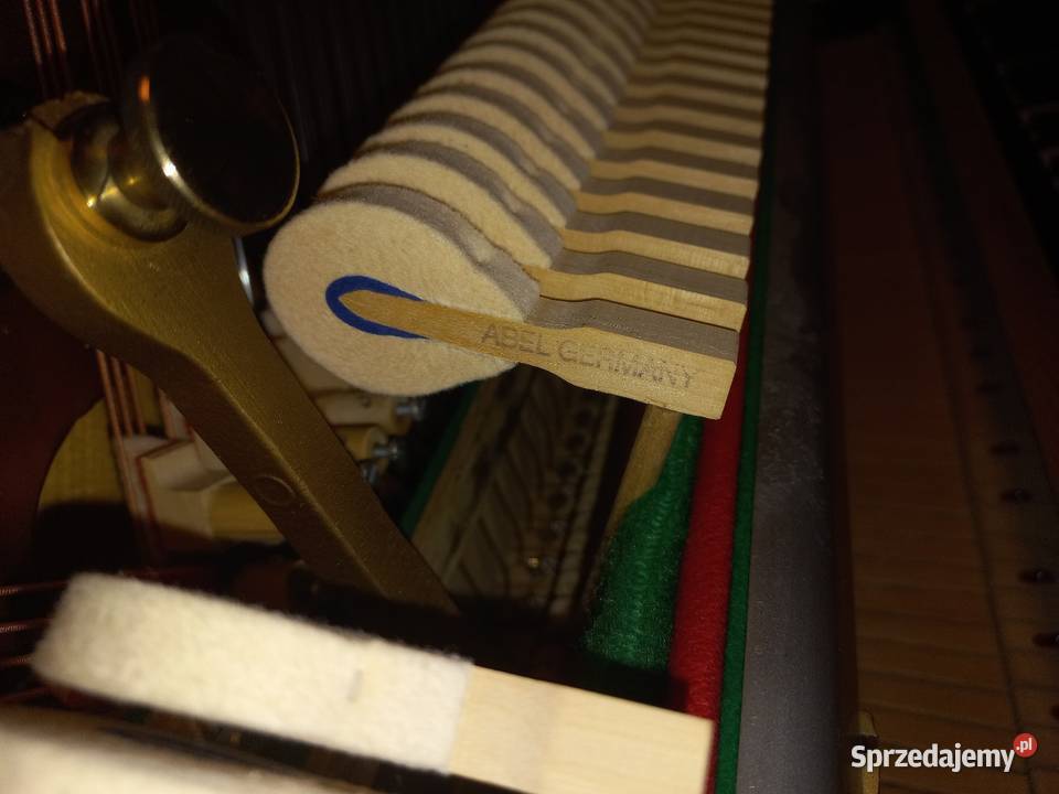 Pianino Calisia model Chippendalle stan nowe Bochnia