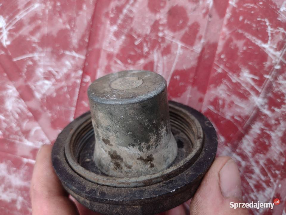 Korek wlewu paliwa fiat 126p małopolskie Gołcza