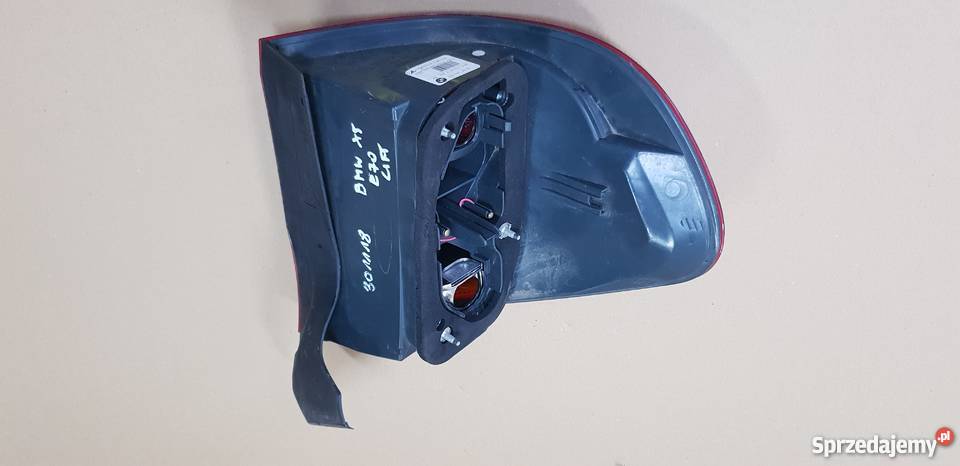 BMW X5 E70 LIFT FL LAMPA PRAWY TYŁ STOP Bieleń