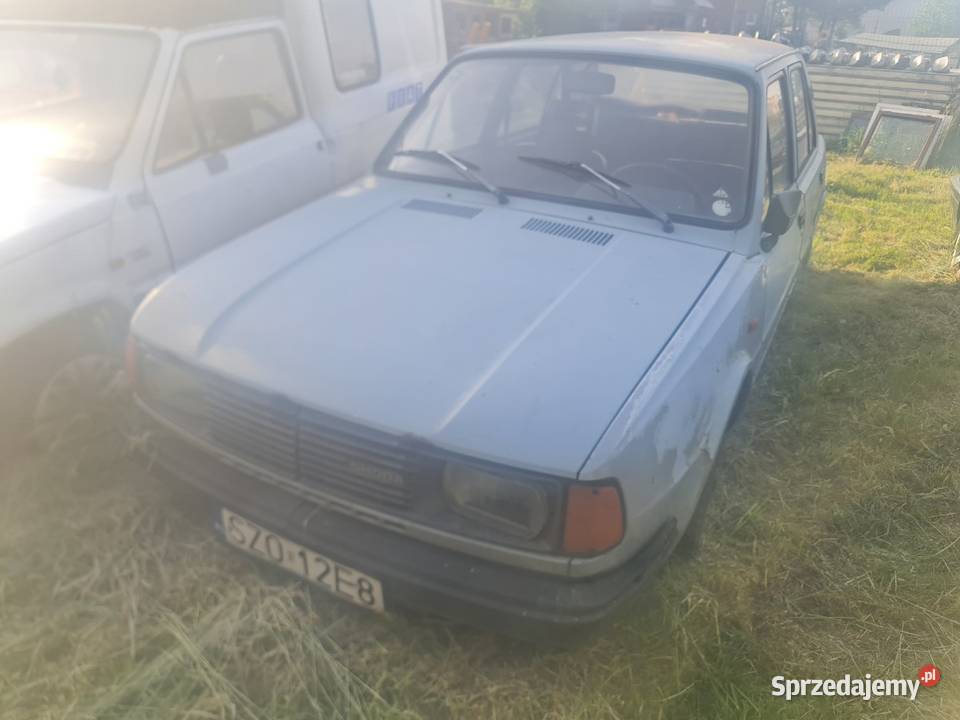 skoda 105 L benzyna