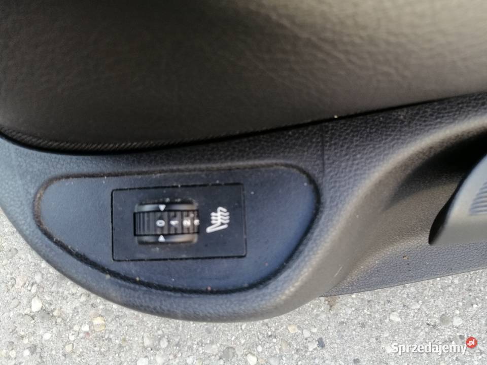 Peugeot 308 I T7 5D komplet foteli grzanych Jastrzębie-Zdrój