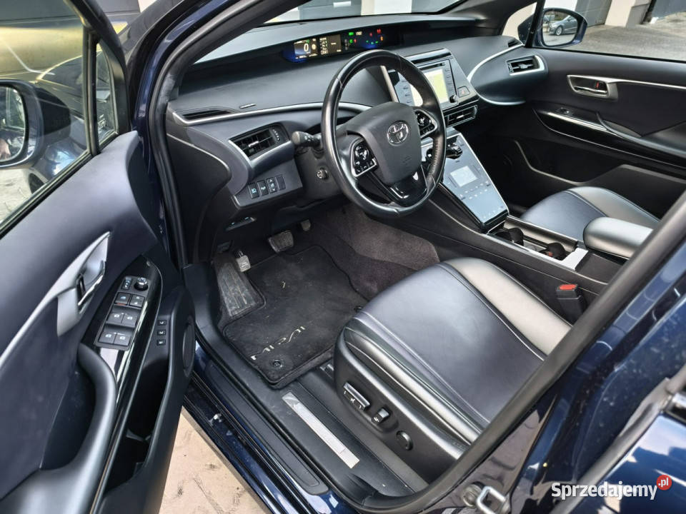 Toyota Mirai 29 zero emisyjnyperfekcyjny stan Sedan / Limuzyna Toyota