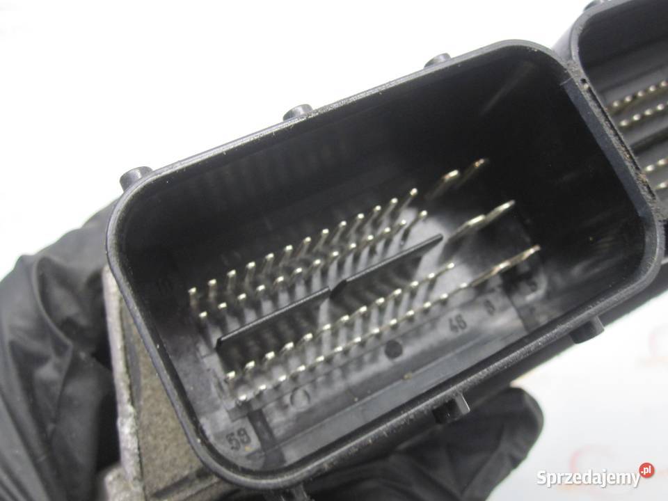 MERCEDES W204 18B komputer sterownik silnika