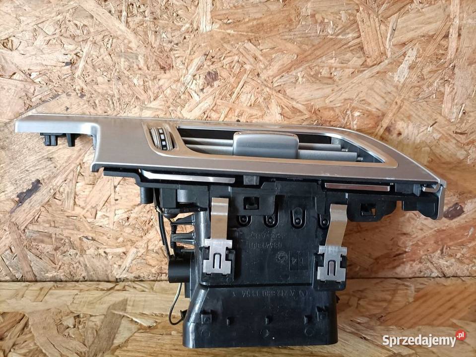 MERCEDES W212 LIFT KRATKA NAWIEWU LEWY PRZÓD Pleszew sprzedam