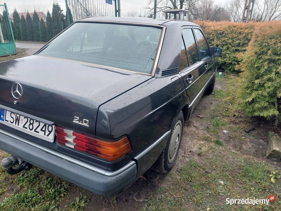 Mercedes Benz 190 czarny Dorohucza