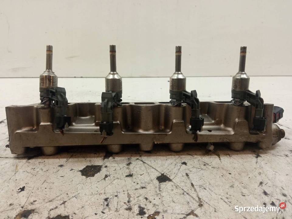 LISTWA WTRYSKOWA 14 TSI VW Volkswagen Passat VII