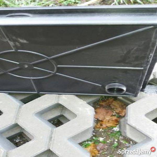 Wycieraczka zewnętrzną z pojemnikem Promnice