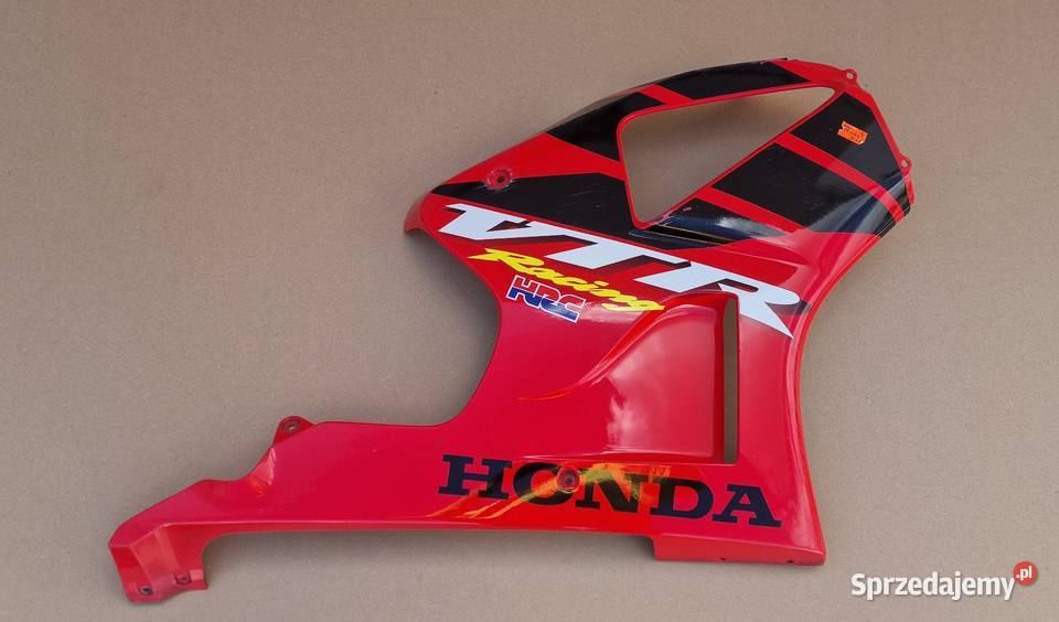 HONDA VTR 1000 BOK OWIEWKA BOCZEK OSŁONA PRAWA Szyby i owiewki lubuskie Bieleń sprzedam