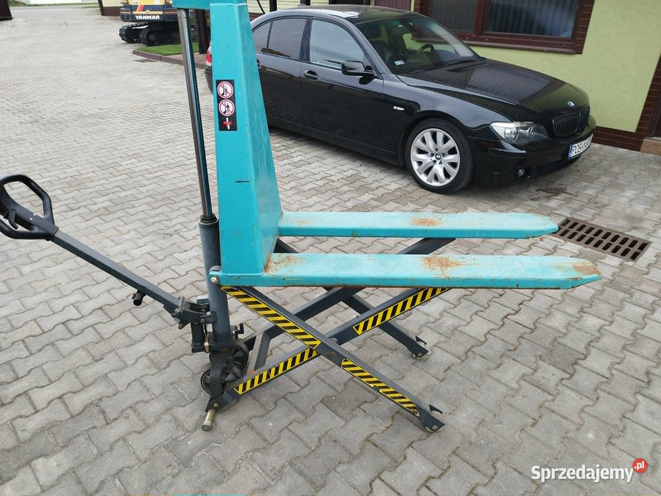 Wózek paletowy ręczny i elektryczny krzyżowy Strzyżew