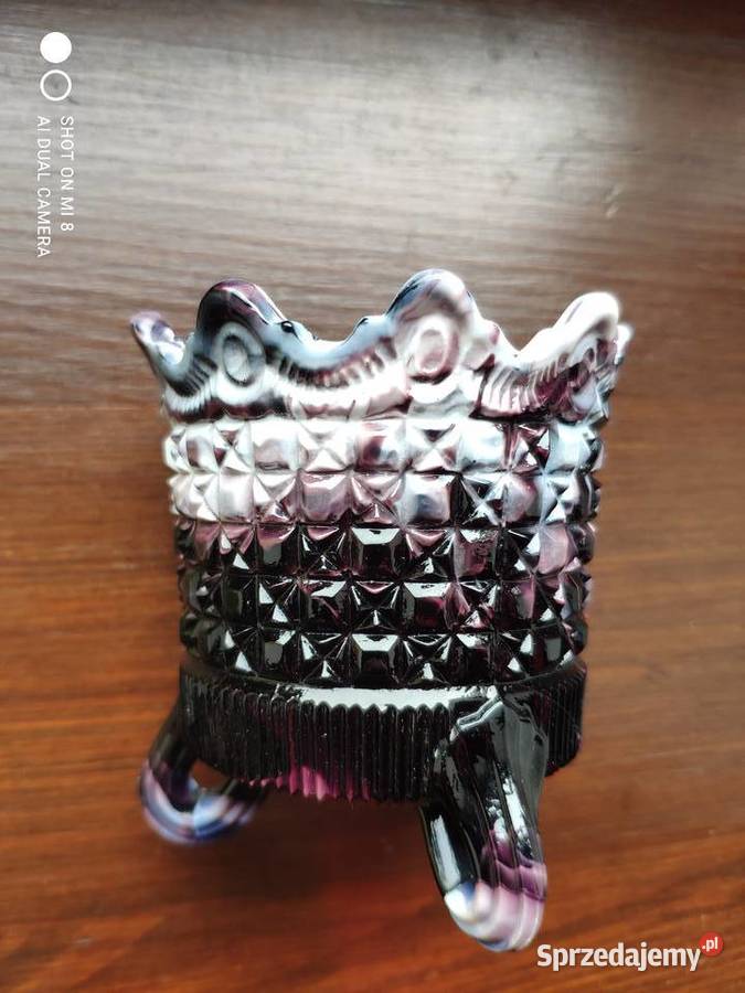 Szkło purpurowe malachitowe Sowerby wazonik XIX Porcelana i szkło