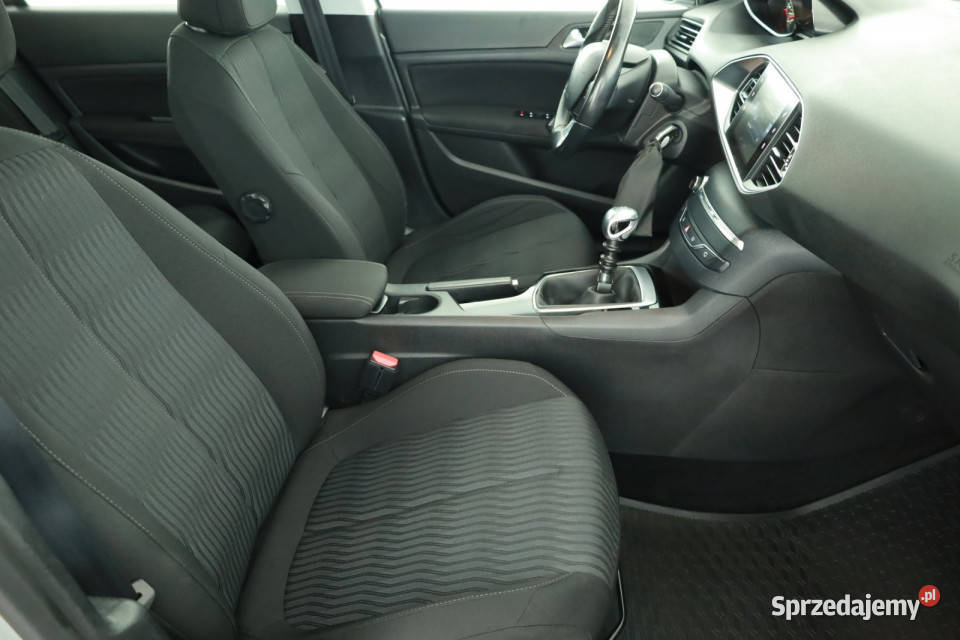 Peugeot 308 16 eHDi Hatchback Piaseczno