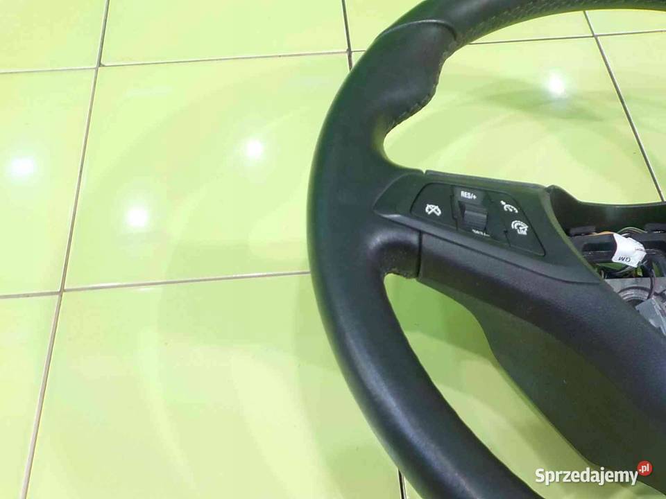 OPEL CORSA E 10 T 15r kierownica Suków