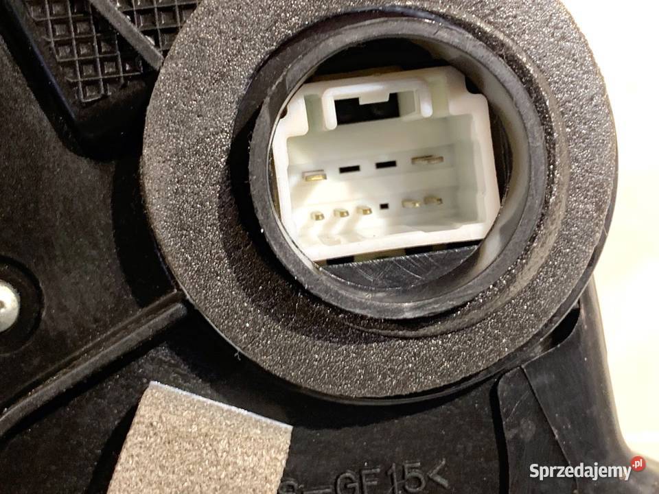 ZAMEK DRZWI PRAWY PRZÓD HONDA CIVIC IX Hatchback