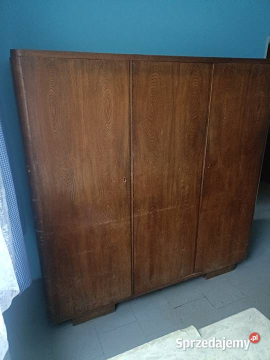 Stara szafa ubraniowa dreeniana PRL czasy PRLu Łódź