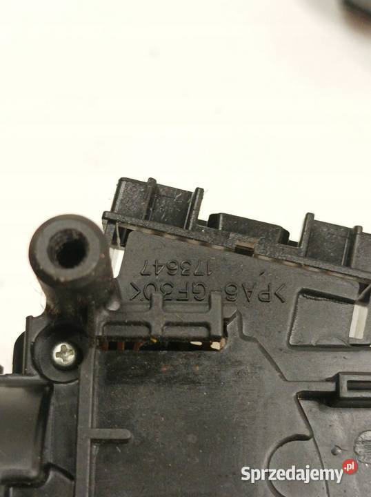 PRZEŁĄCZNIK ZESPOLONY 173681 Toyota Yaris I Panele sterowania, przełączniki